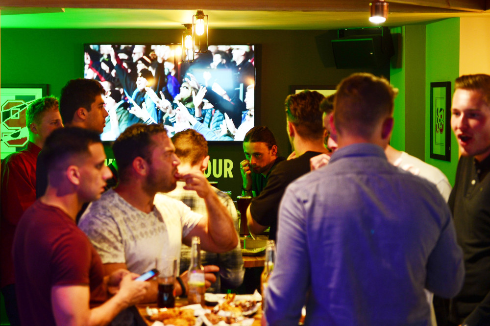 sports bar